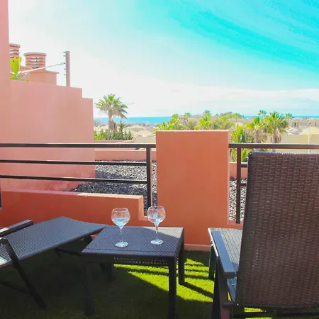 Ático de proa, en la mejor playa del Médano Apartamento *
